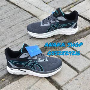 الحذاء الرياضي ASICS